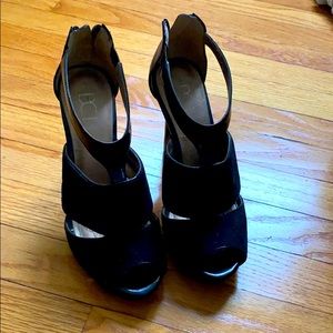 2/20 DEAL ❤️ BCBG Open Toe Heels